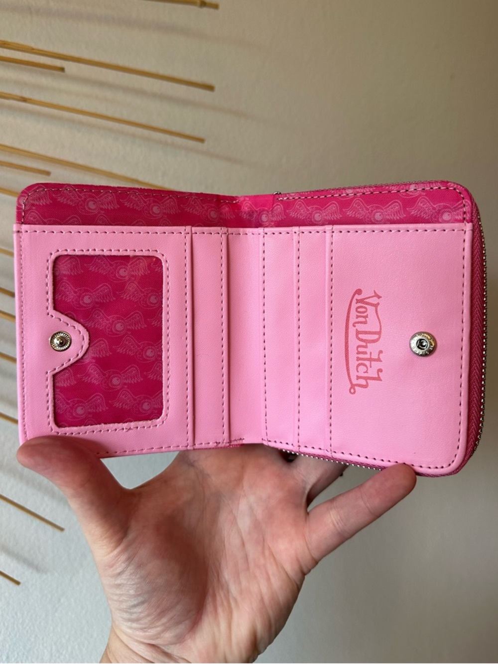 Von Dutch Pink Logo Zip-Around Wallet with White Logos Faux Leather NWT - Picture 4 of 6